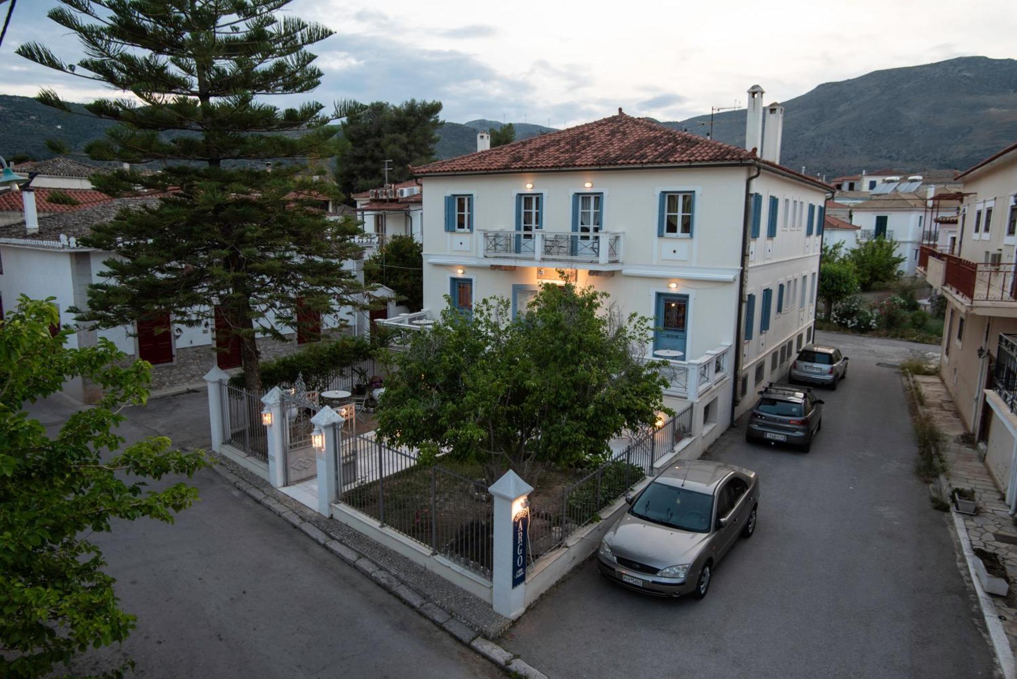 Hotel Argo Galaxidi Exterior photo