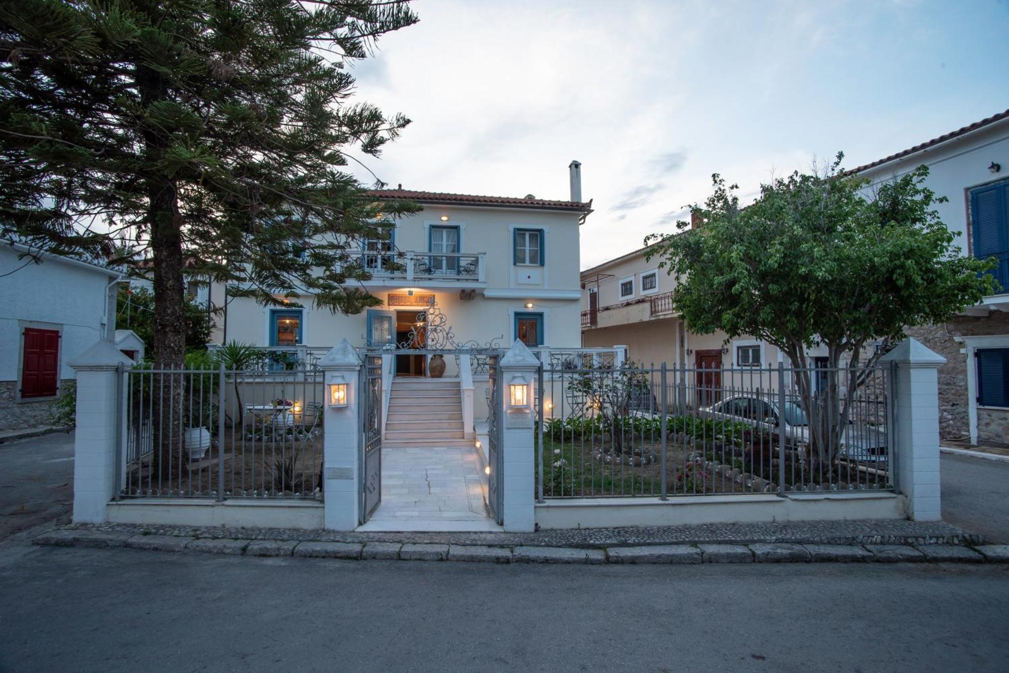 Hotel Argo Galaxidi Exterior photo