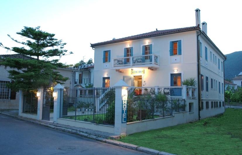 Hotel Argo Galaxidi Exterior photo